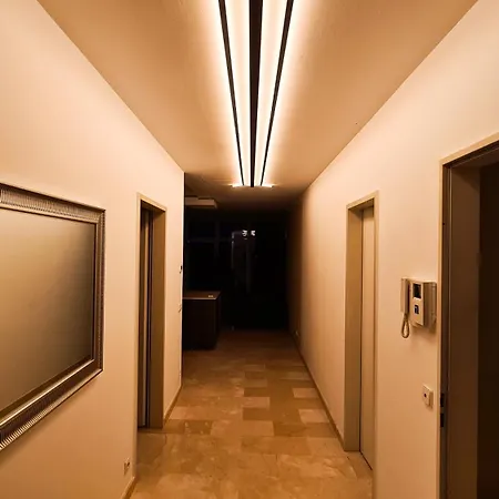 Deluxe Appartment Mit Marmorboeden Und Gold-Design El Dorado Schwarzenbek Buitenkant foto